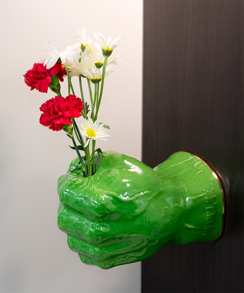 Mano de Hulk Brett Kern